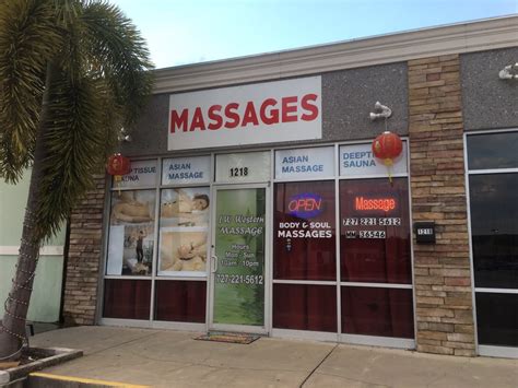 Erotic massage Kings Park West