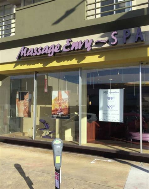 Sexual massage Ross 