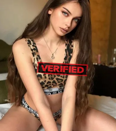 Vanessa tits Sexual massage Brugg