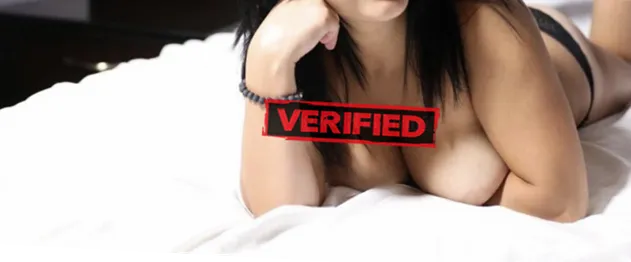 Beverly sex Prostituta Valadares